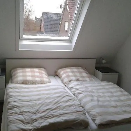 Holiday home Komfortables Mit Zwei Terrassen, Nicht Weit Vom Dornum